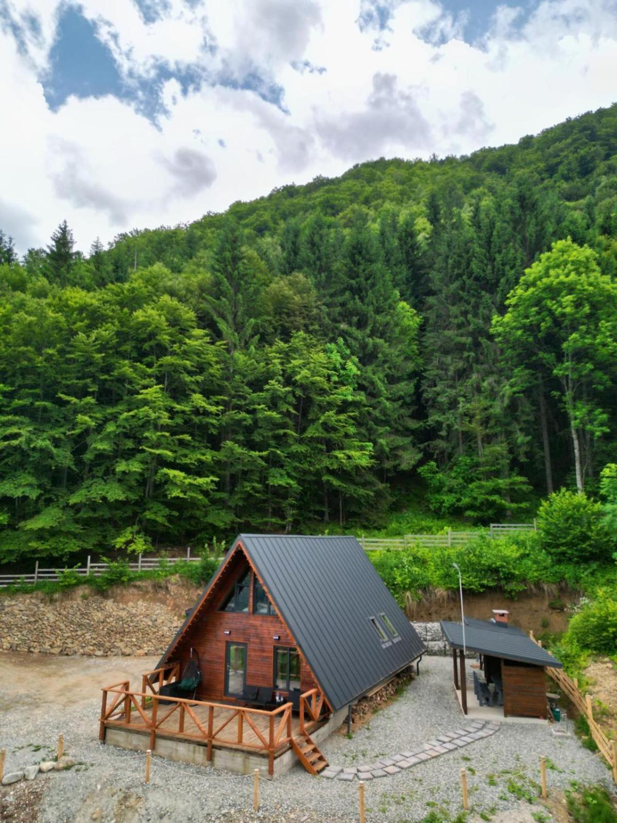 Wild Cabin Malaia Exterior photo